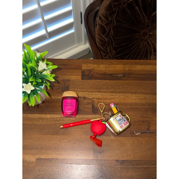 Bath & Body Works Other - Bath & Body Works Teach Them To Be Kind PocketBac Holder Set Teacher Teaching